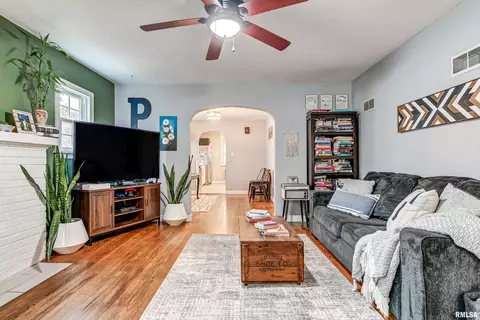2112 Marland St, Springfield, IL 62702 photo 6