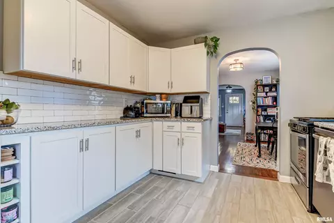 2112 Marland St, Springfield, IL 62702 photo 10