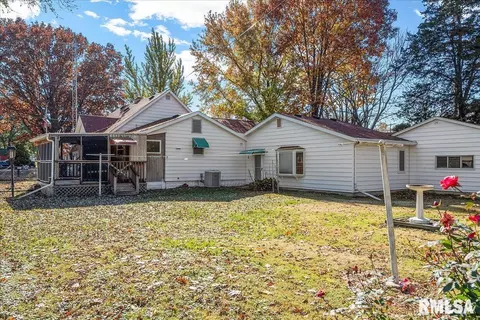 113 W Elm St, Thayer, IL 62689 photo 45