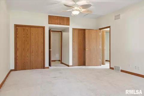 113 W Elm St, Thayer, IL 62689 photo 26