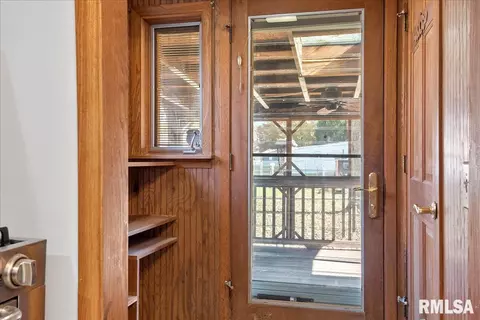 113 W Elm St, Thayer, IL 62689 photo 16