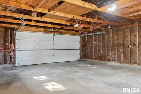 113 W Elm St, Thayer, IL 62689 photo 51