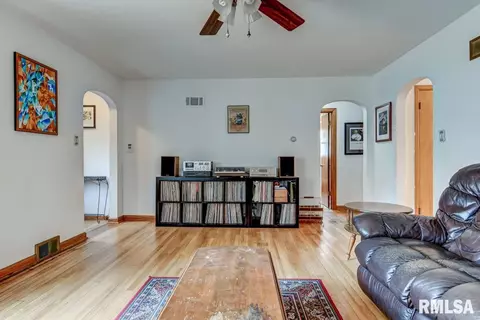 2016 S Douglas St, Springfield, IL 62704 photo 6