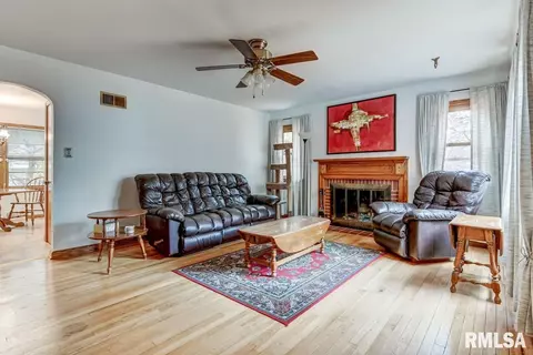 2016 S Douglas St, Springfield, IL 62704 photo 5