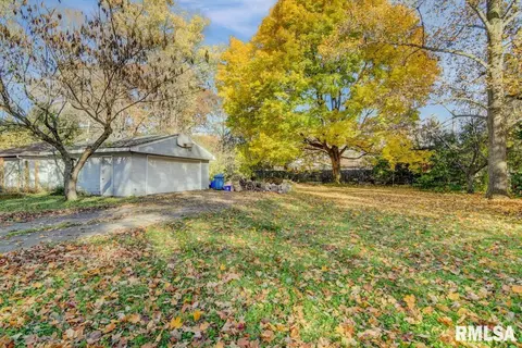 2016 S Douglas St, Springfield, IL 62704 photo 23