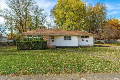 508 S Main St, Mason City, IL 62664