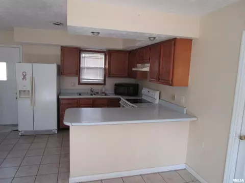 39 Bunn Dr, Springfield, IL 62703 photo 8