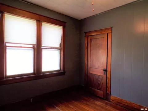 404 W Snyder St, Abingdon, IL 61410 photo 24