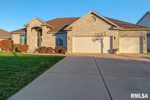 7616 Wentworth Dr, Springfield, IL 62711 photo 4