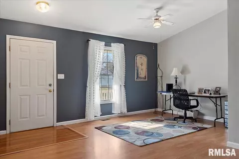 3713 Castle Hill Blvd, Springfield, IL 62712 photo 9