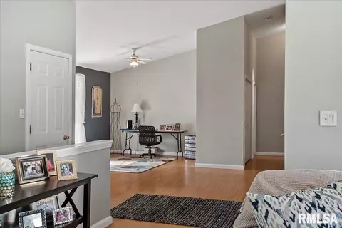 3713 Castle Hill Blvd, Springfield, IL 62712 photo 10