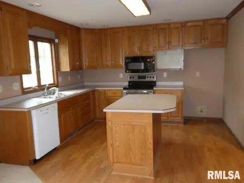 3505 Damyan Ct, Springfield, IL 62704 photo 8