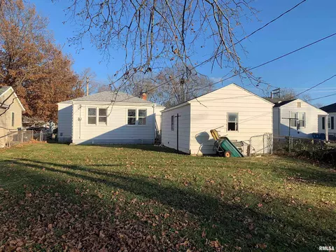 2633 S 4th St, Springfield, IL 62704 photo 4