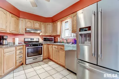 1417 N Stephens St, Springfield, IL 62702 photo 11