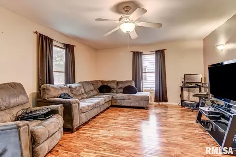 1417 N Stephens St, Springfield, IL 62702 photo 4