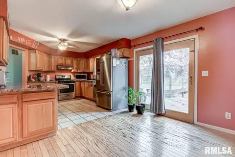 1417 N Stephens St, Springfield, IL 62702 photo 6