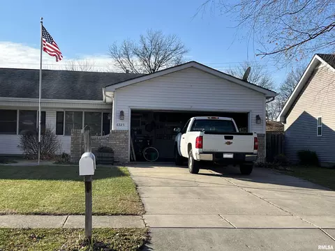 6325 Brent Dr, Springfield, IL 62712 photo 1