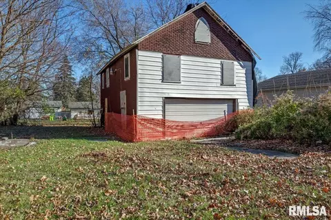 402 E Jefferson St, Mount Pulaski, IL 62548 photo 24