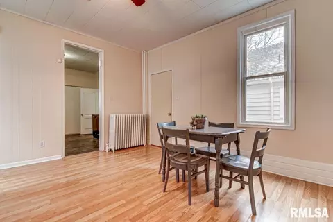 1030 N 3rd St, Springfield, IL 62702 photo 9
