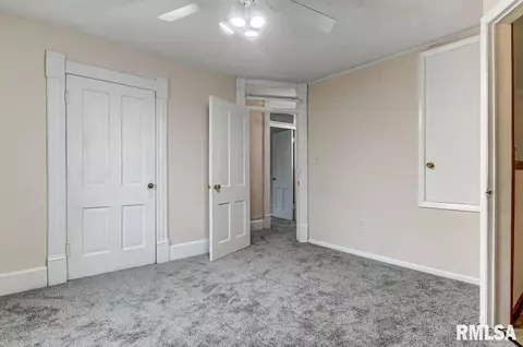 1030 N 3rd St, Springfield, IL 62702 photo 17