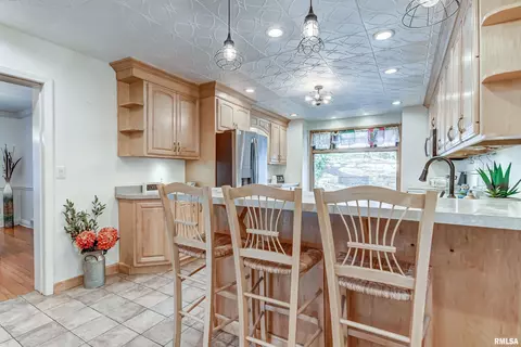 1825 Outer Park Dr, Springfield, IL 62704 photo 12