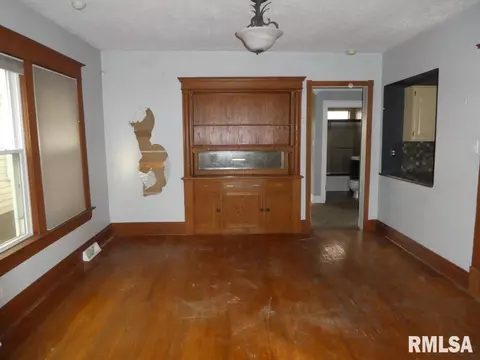1806 S 4th St, Springfield, IL 62703 photo 4
