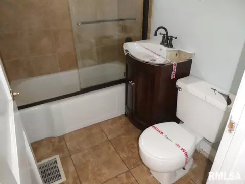 1806 S 4th St, Springfield, IL 62703 photo 14