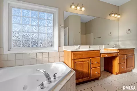 6513 Winterberry Ln, Springfield, IL 62712 photo 21