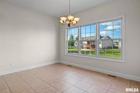 6513 Winterberry Ln, Springfield, IL 62712 photo 15
