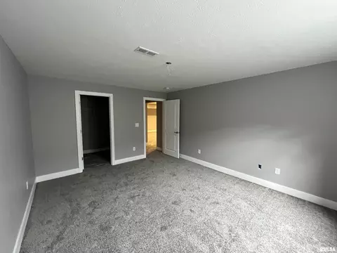 3210 Greenbriar Dr, Springfield, IL 62711 photo 17