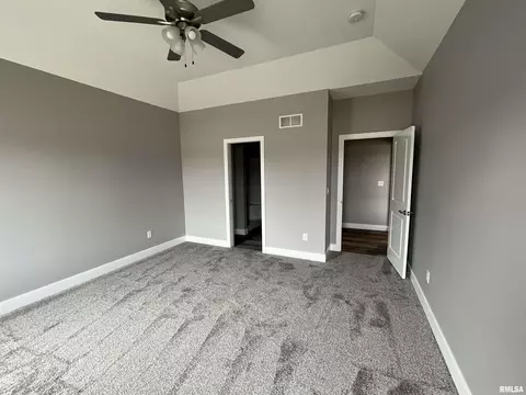 3210 Greenbriar Dr, Springfield, IL 62711 photo 10