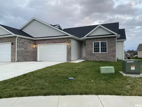 3210 Greenbriar Dr, Springfield, IL 62711 photo 2