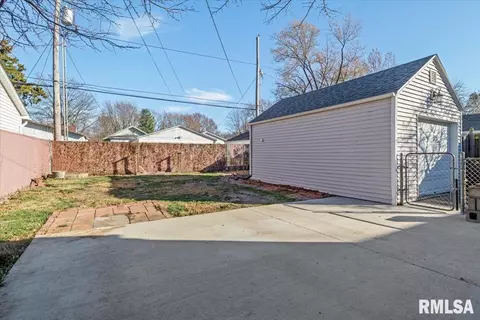 2012 S Whittier Ave, Springfield, IL 62704 photo 27