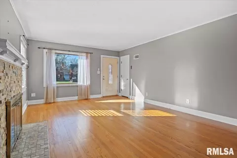 2012 S Whittier Ave, Springfield, IL 62704 photo 8