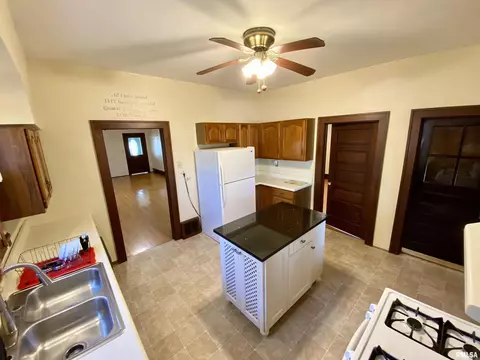 307 E Main St, Concord, IL 62631 photo 16