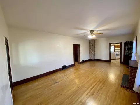 307 E Main St, Concord, IL 62631 photo 9
