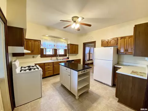 307 E Main St, Concord, IL 62631 photo 15