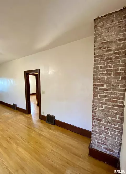 307 E Main St, Concord, IL 62631 photo 12
