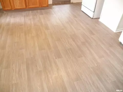 2321 Holmes Ave, Springfield, IL 62704 photo 12