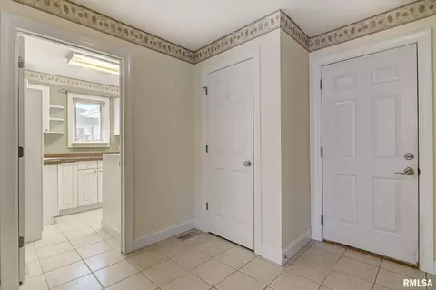232 Heatherstone Dr, Chatham, IL 62629 photo 15