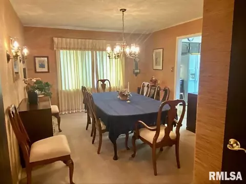 12 Navajo Dr, Springfield, IL 62711 photo 5