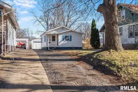 2424 S 10th St, Springfield, IL 62703 photo 2