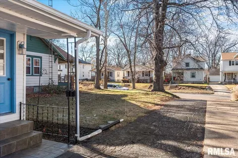 2424 S 10th St, Springfield, IL 62703 photo 3