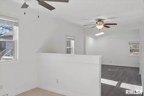 2424 S 10th St, Springfield, IL 62703 photo 10