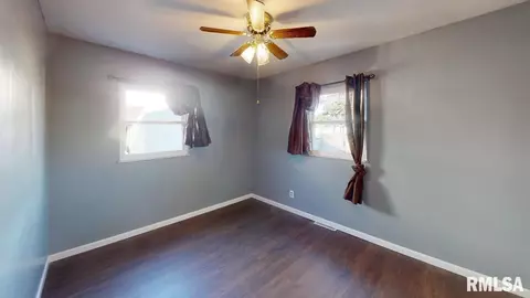 2510 Burton Dr, Springfield, IL 62704 photo 10