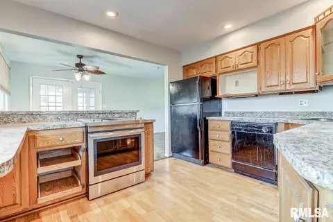 2108 Creighton Rd, Springfield, IL 62703 photo 7