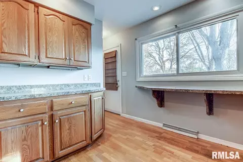 2108 Creighton Rd, Springfield, IL 62703 photo 5
