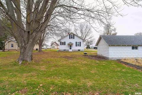 413 E North St, Emden, IL 62635 photo 22