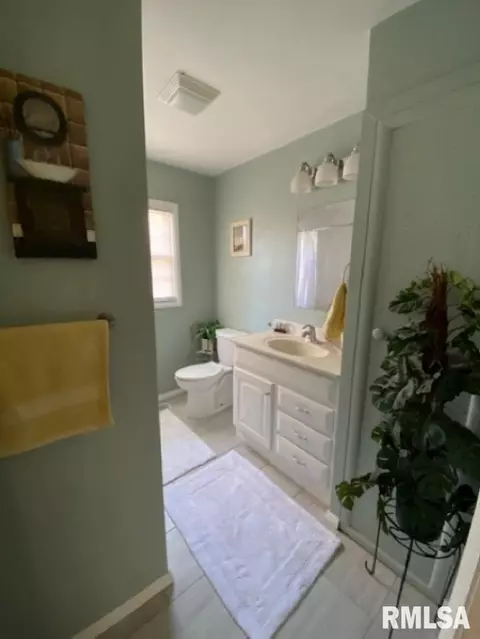 15 Windsor Rd, Springfield, IL 62702 photo 9