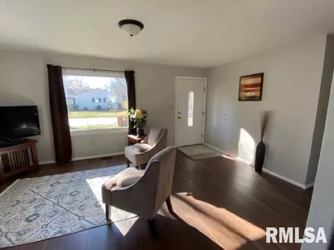 15 Windsor Rd, Springfield, IL 62702 photo 3
